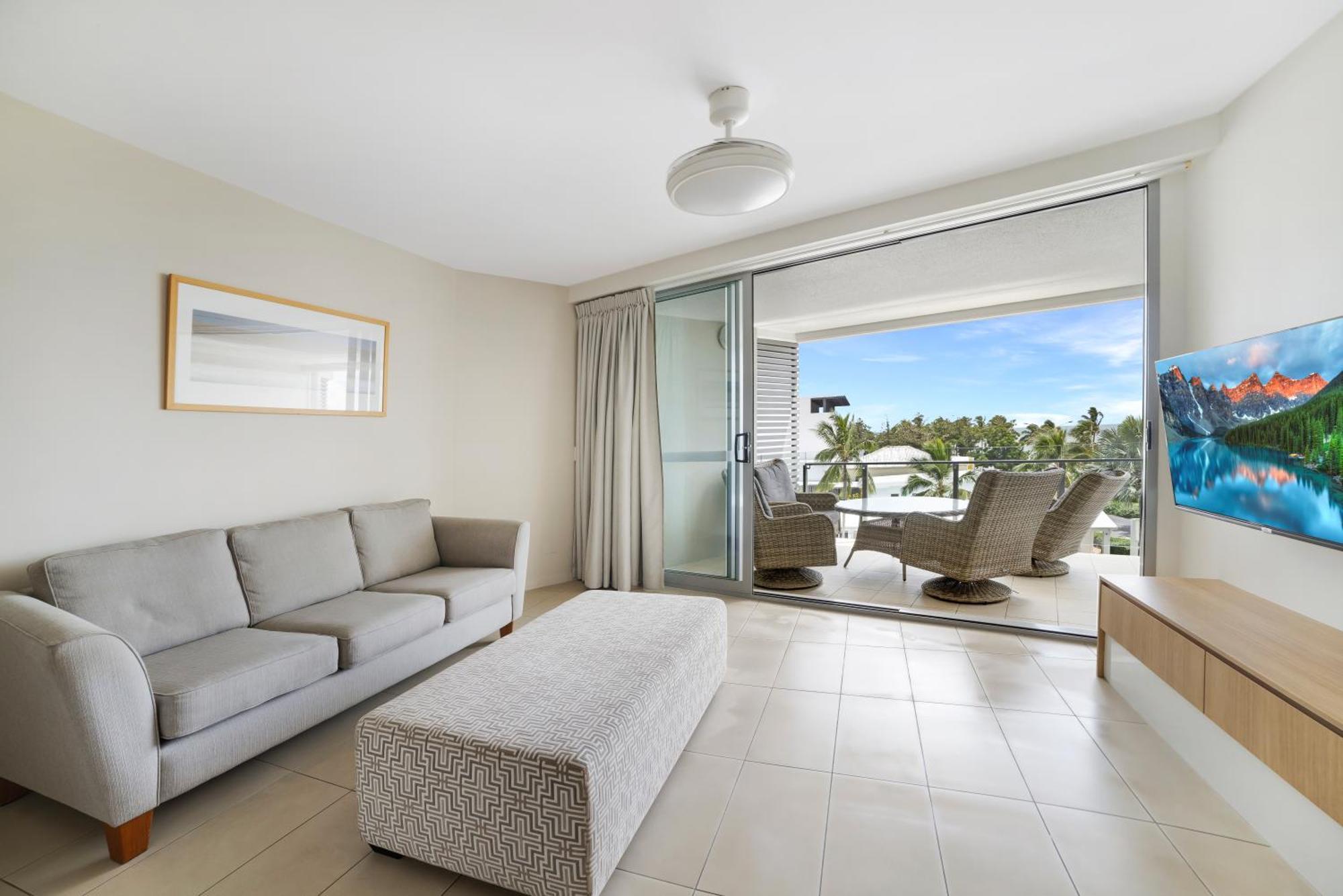 Salt Yeppoon Aparthotel Bagian luar foto